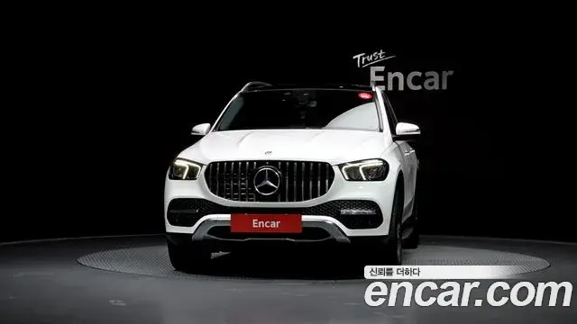 Mercedes-Benz GLE-Class 2020 — ფოტო 16/20