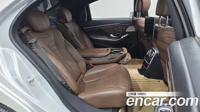Mercedes-Benz S-Class 2018 — Фото 12/20