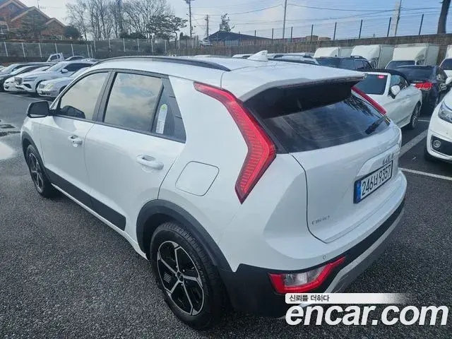 Kia Niro 2024 — ფოტო 12/20