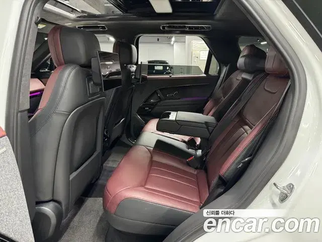Land Rover Range Rover Sport 2023 — Photo 14/18