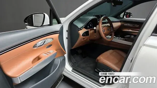 Genesis GV70 2022 — Şəkil 11/20
