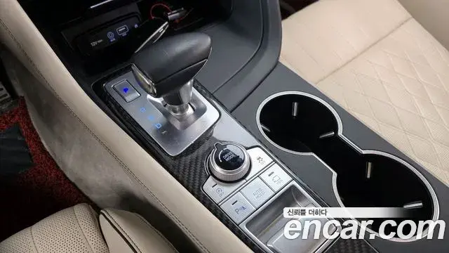 Genesis G70 2020 — ფოტო 3/20