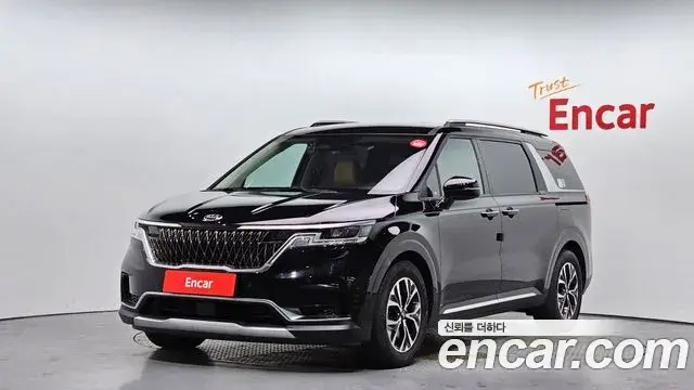 Kia Carnival 2021 — Фото 1/20