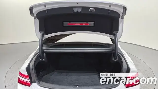 Genesis G80 2022 — Photo 5/20