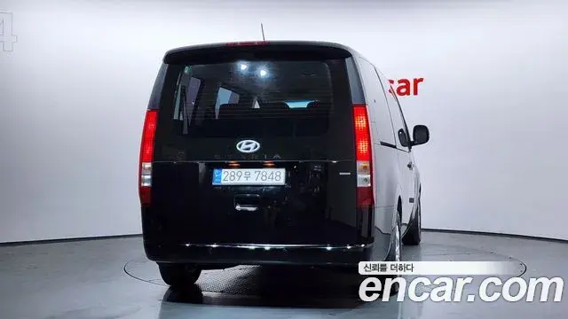 Hyundai Staria 2021 — Photo 19/20