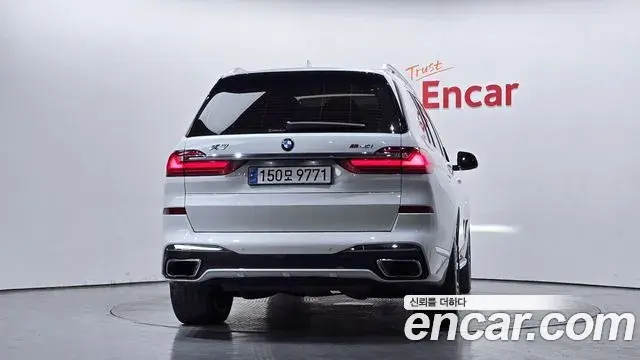 BMW X7 2020 — Şəkil 8/20