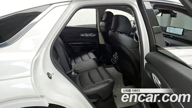 Genesis GV70 2022 — Şəkil 16/20