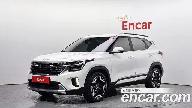 Kia Seltos 2023 — Photo 28/33