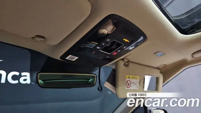 Kia Carnival 2022 — Фото 17/20