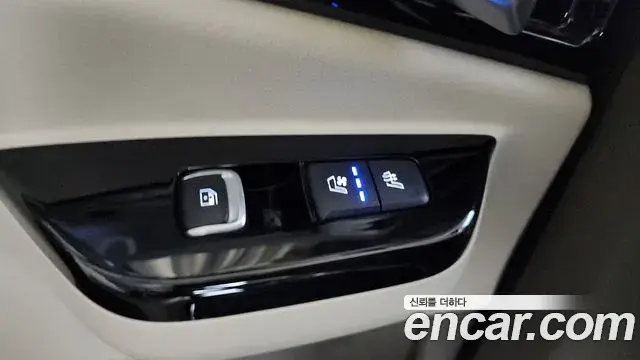 Kia Carnival 2022 — Photo 22/34