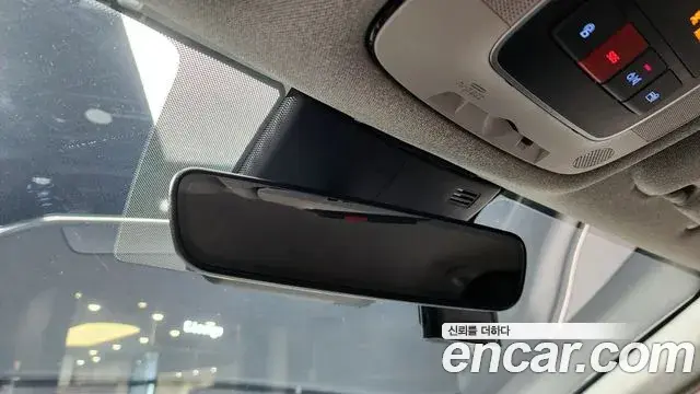 Hyundai Sonata Hybrid 2023 — Şəkil 32/36