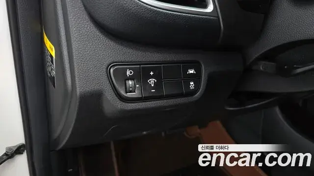 Kia Seltos 2020 — Şəkil 18/32