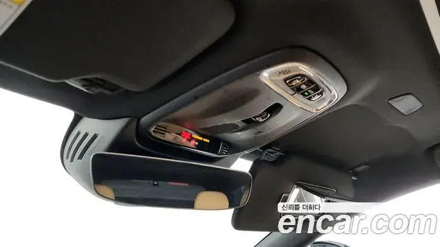 Volvo V90 Cross Country 2018 — Şəkil 23/32