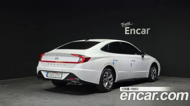 Hyundai Sonata 2021 — Фото 2/20