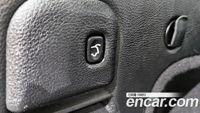 Jeep Grand Cherokee 2019 — Şəkil 20/34