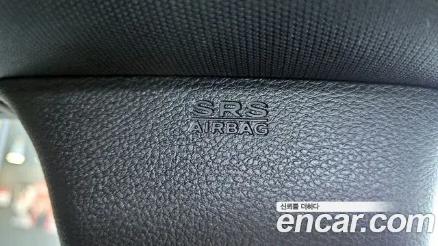 Jeep Grand Cherokee 2019 — Şəkil 31/34