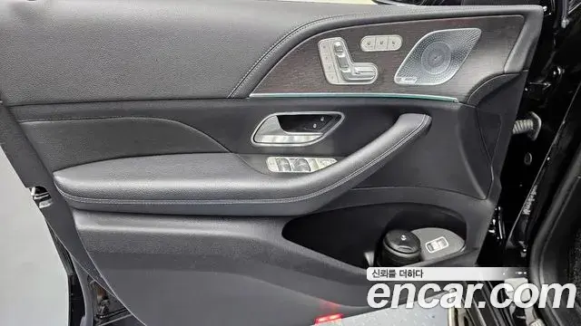 Mercedes-Benz GLS-Class 2020 — ფოტო 7/32