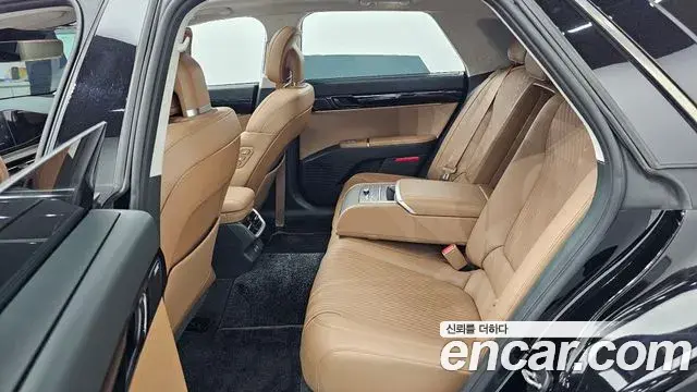 Hyundai Grandeur 2023 — Фото 12/20