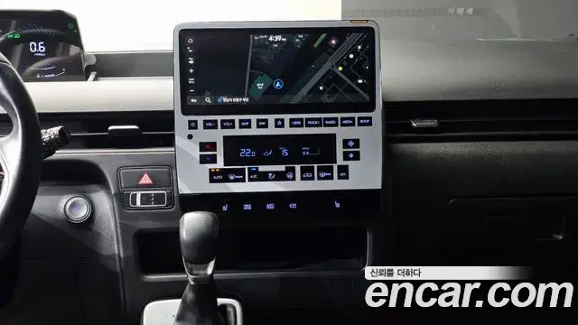Hyundai Staria 2022 — Фото 19/20