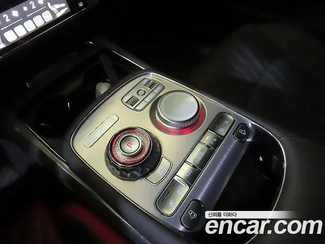 Genesis G90 2022 — ფოტო 13/20