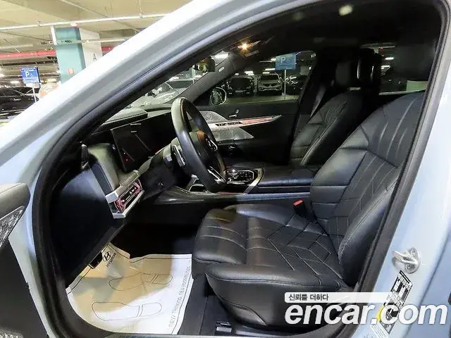BMW i7 2023 — Şəkil 20/20