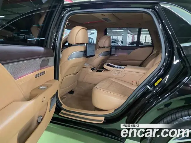 Genesis G90 2022 — ფოტო 18/20