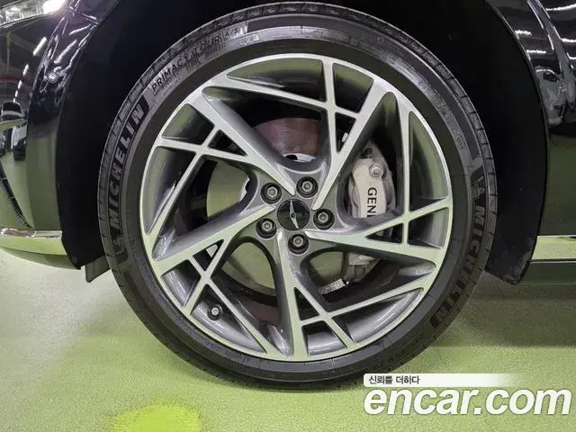 Genesis G90 2022 — ფოტო 19/20