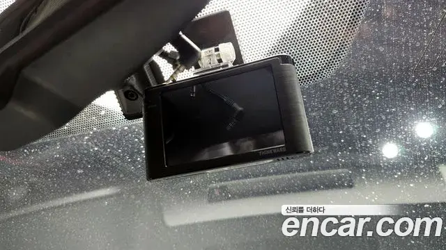 Toyota RAV4 2018 — ფოტო 3/35