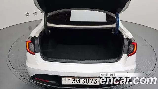 Hyundai Sonata Hybrid 2022 — ფოტო 15/31