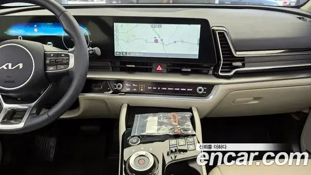 Kia Sportage 2022 — ფოტო 17/32