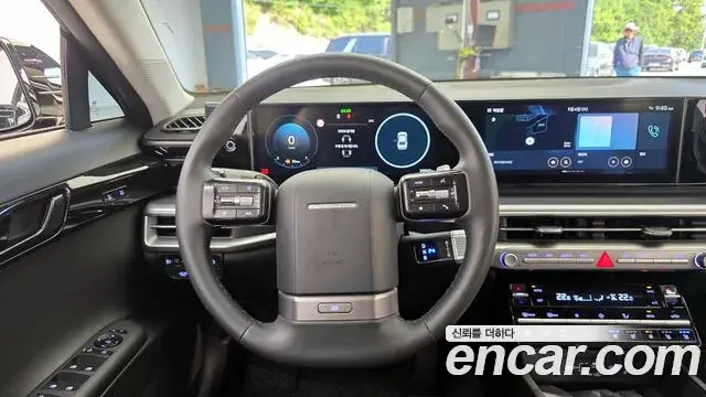 Hyundai Grandeur Hybrid 2024 — Photo 13/31