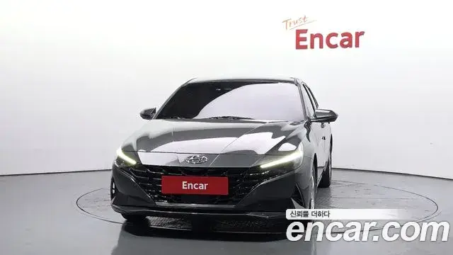 Hyundai The New Avante Hybrid 2021 — ფოტო 9/20