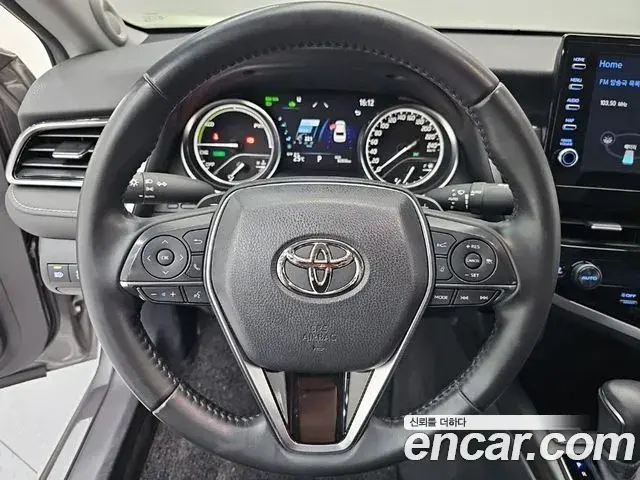 Toyota Camry 2024 — Şəkil 14/20