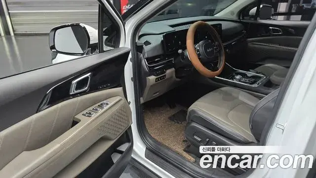 Kia Carnival 2024 — Şəkil 22/32