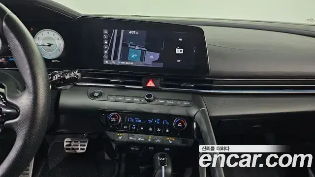Hyundai The New Avante Hybrid 2021 — ფოტო 11/30