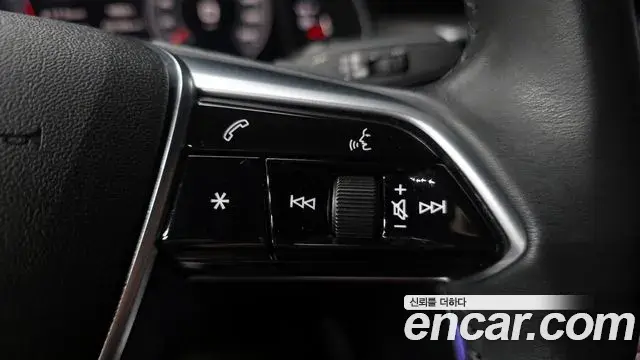 Audi A6 2020 — ფოტო 25/32