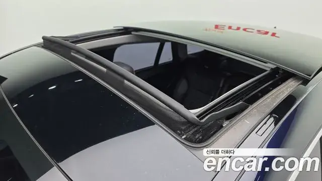 Mercedes-Benz GLE-Class 2018 — Şəkil 16/32
