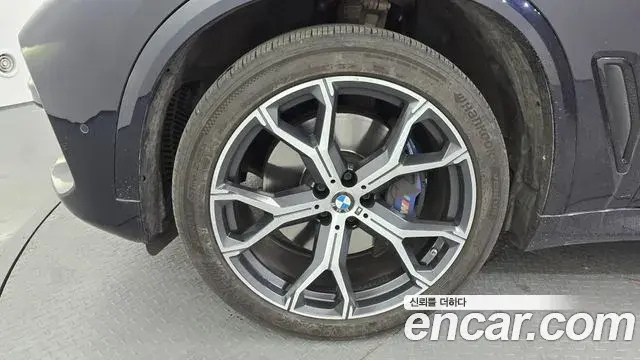 BMW X5 2022 — ფოტო 12/20