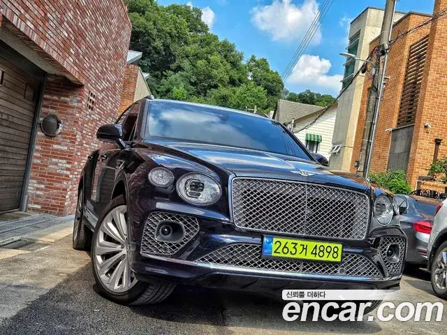 Bentley Bentayga 2021 — Photo 16/20