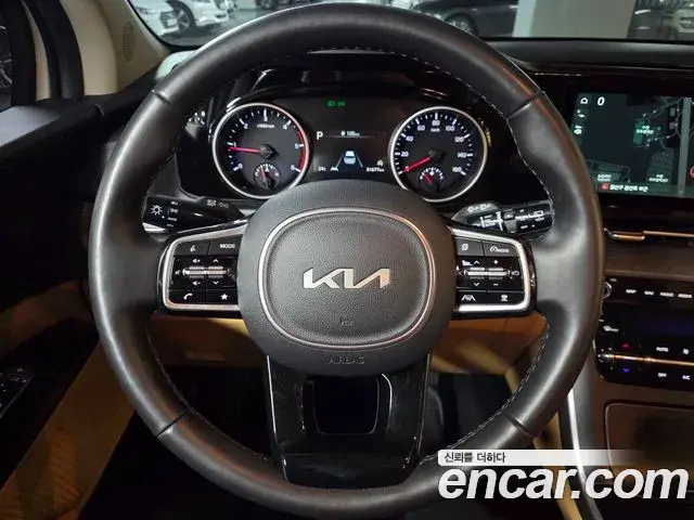 Kia Carnival 2022 — Şəkil 13/20