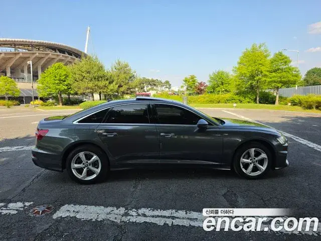 Audi A6 2019 — Şəkil 17/17