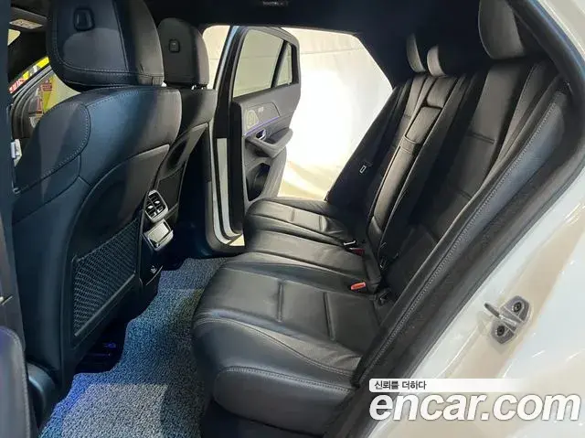 Mercedes-Benz GLE-Class 2022 — Фото 17/20