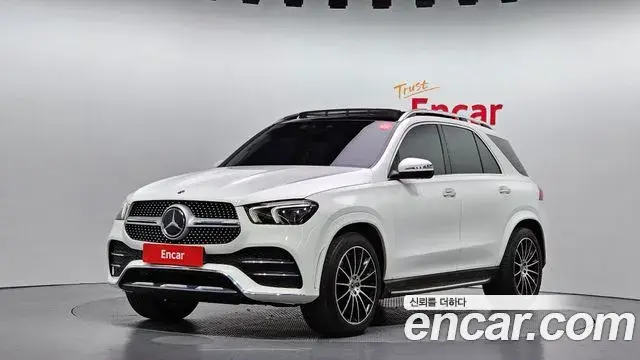 Mercedes-Benz GLE-Class 2023 — Фото 10/20