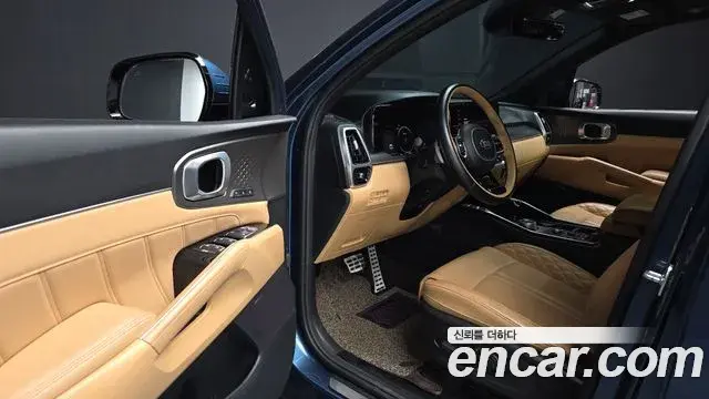 Kia Sorento 2021 — Photo 18/37