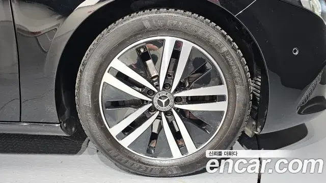 Mercedes-Benz A-Class 2021 — Photo 25/30