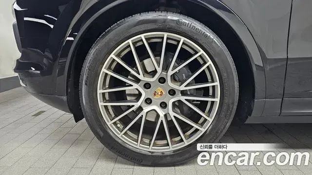 Porsche Cayenne 2022 — Şəkil 9/20