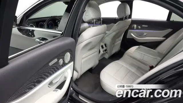 Mercedes-Benz E-Class 2022 — Şəkil 3/35