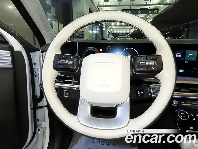 Hyundai Santa Fe 2025 — Şəkil 16/20