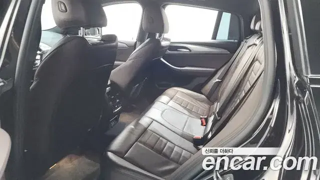 BMW X4 2020 — Şəkil 23/35