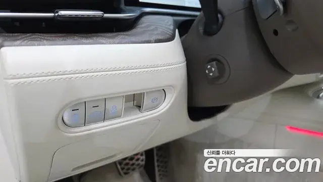 Genesis G90 2022 — ფოტო 13/37
